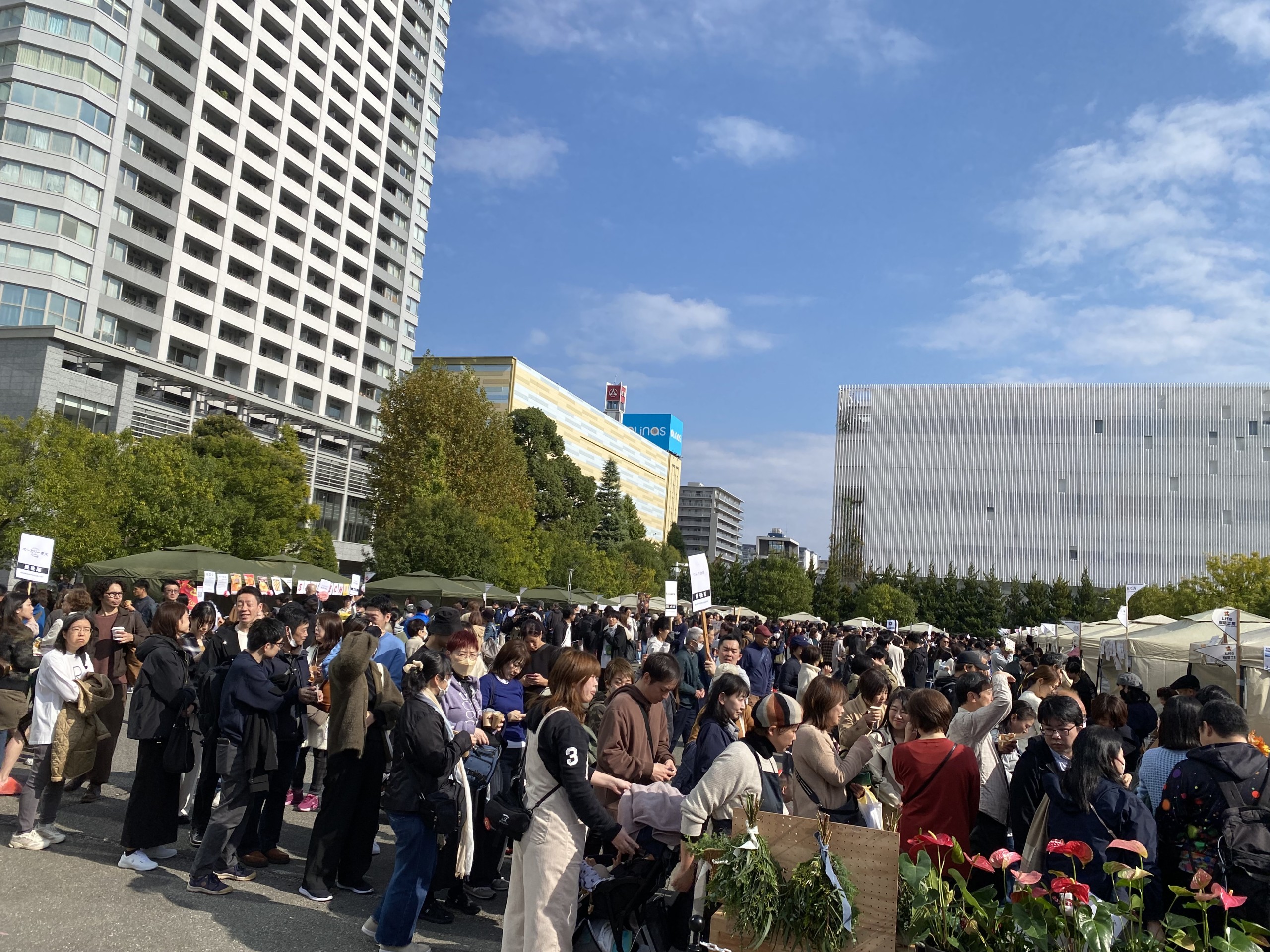 イベント会場の行列